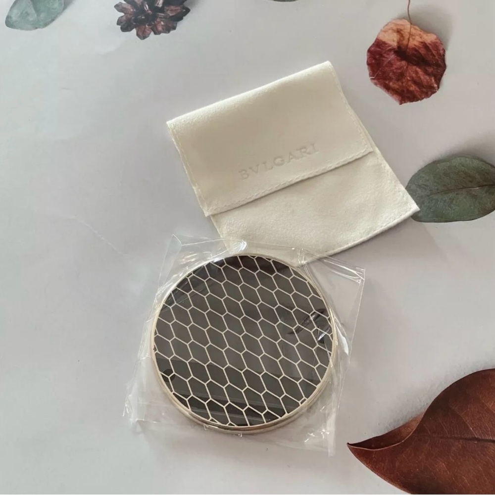 New Bvlgari Bulgari Serpenti cosmetic hand pocket mirror